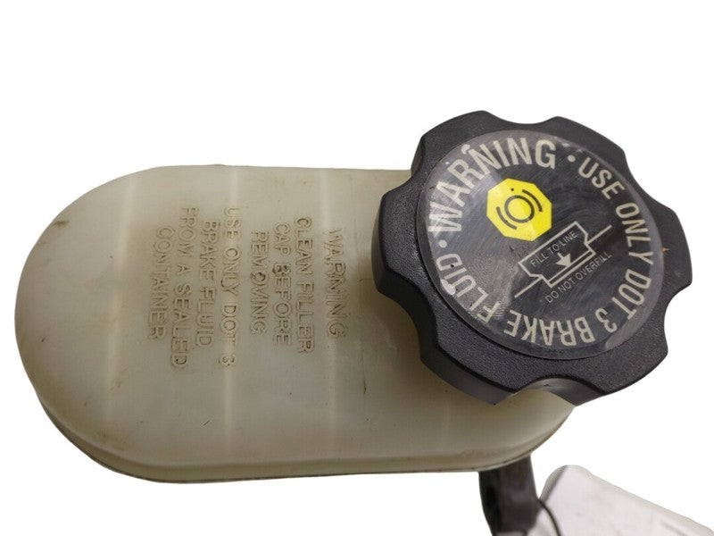 379327 1998-2005 Chevrolet Blazer Brake Master Cylinder W/ Reservoir Used OEM 379327
