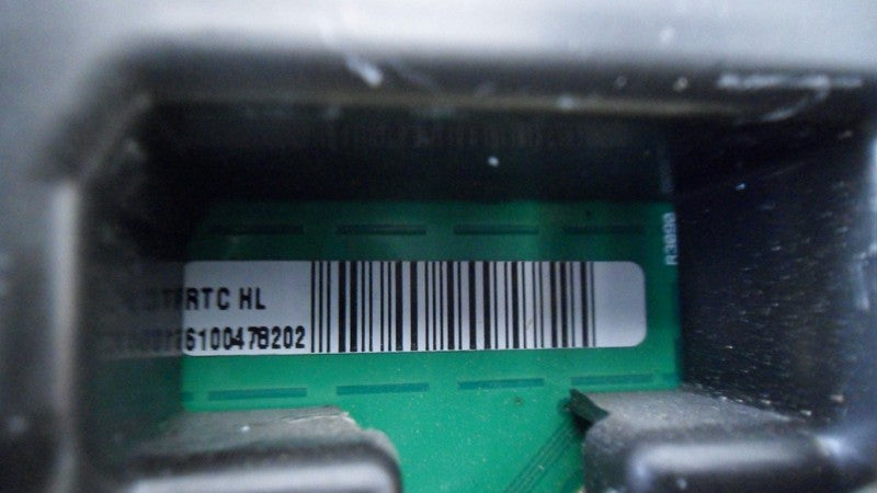 P05091634AA 2013-2014 Chrysler Town &amp; Country Instrument Cluster Used P05091634AA OEM