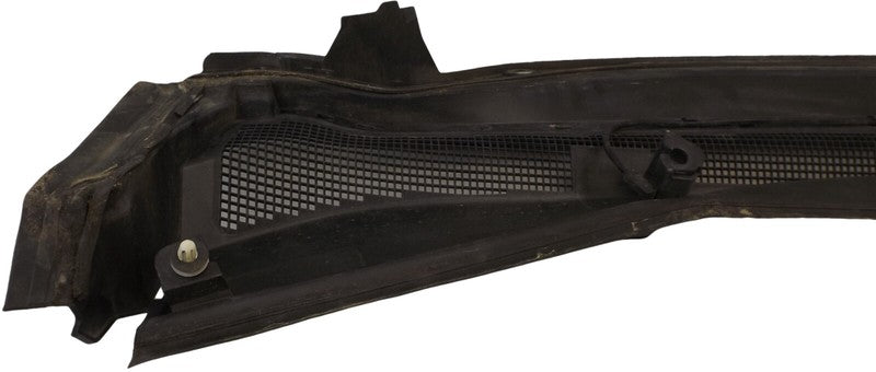 84057212 2010-2017 Chevrolet Equinox Windshield Wiper Cowl Cover Used OEM 20864530