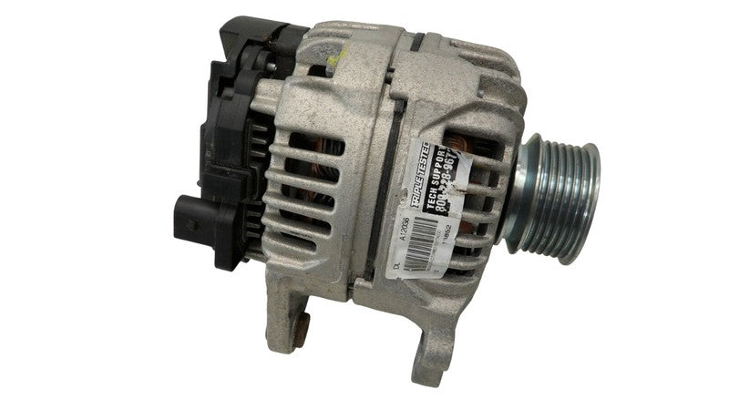 028903028D 2000-2001 Volkswagen Beetle Alternator 2.0L Used 028903028D OEM
