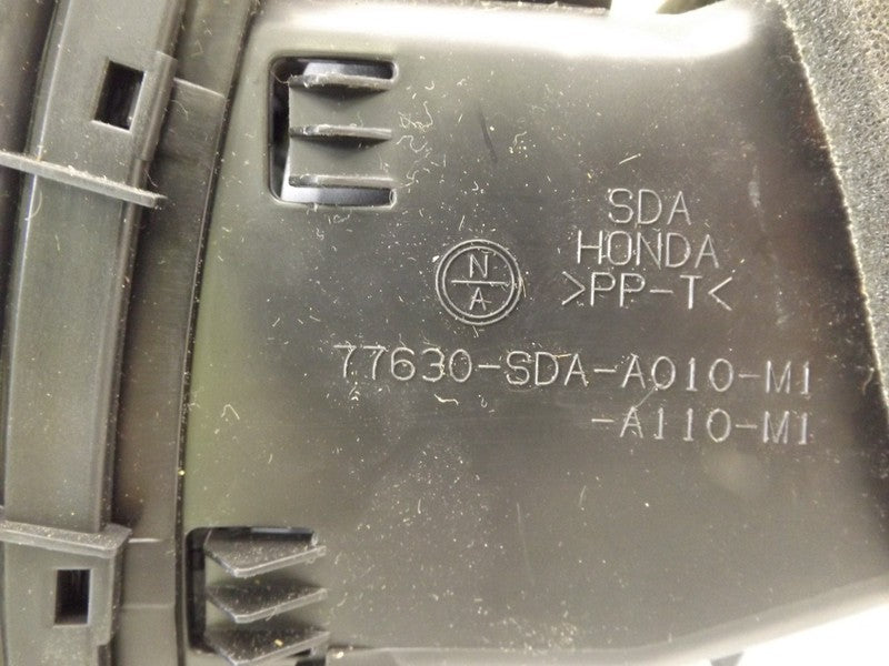 77630SDAA010M1 2003-2007 Honda Accord Driver FL Dashboard Air Vent Used 77630SDAA010M1 OEM