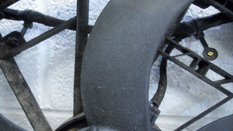 5058674AD 2013 Chrysler Town &amp; Country Engine Cooling Fan Assembly Used 5058674AD OEM