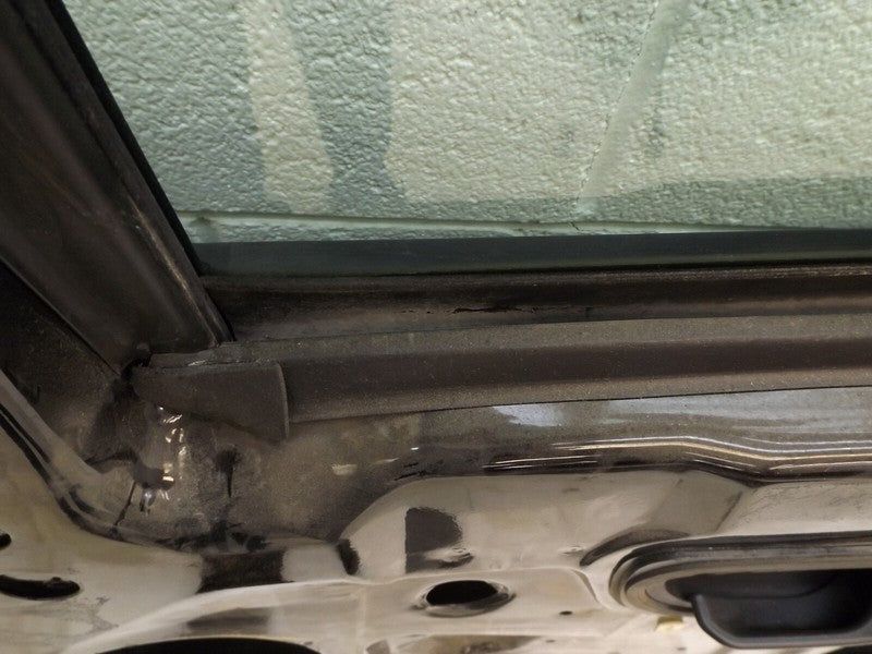 5L5Z1020124A  2003-2005 Ford Ranger Front Right Door Shell Used OEM 5L5Z1020124A Ebony