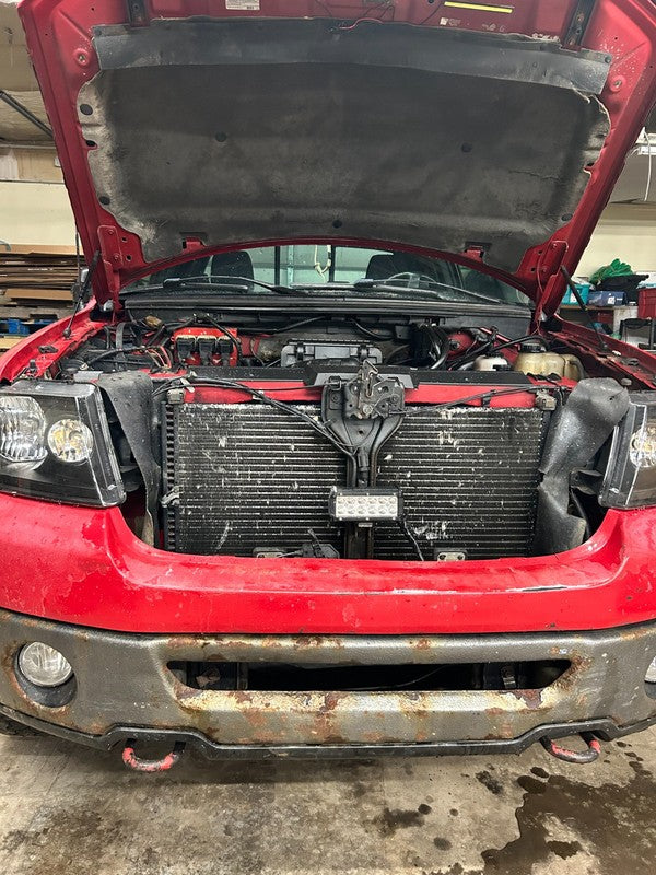 7L3Z13008GA 2004-2008 Ford F-150 Headlight Assembly Left Driver Side Used 7L3Z13008GA 