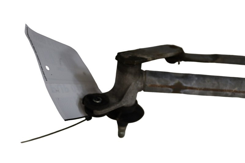 22711011 2005-2010 Pontiac G6 Windshield Wiper Motor &amp; Transmission Used OEM 25827007