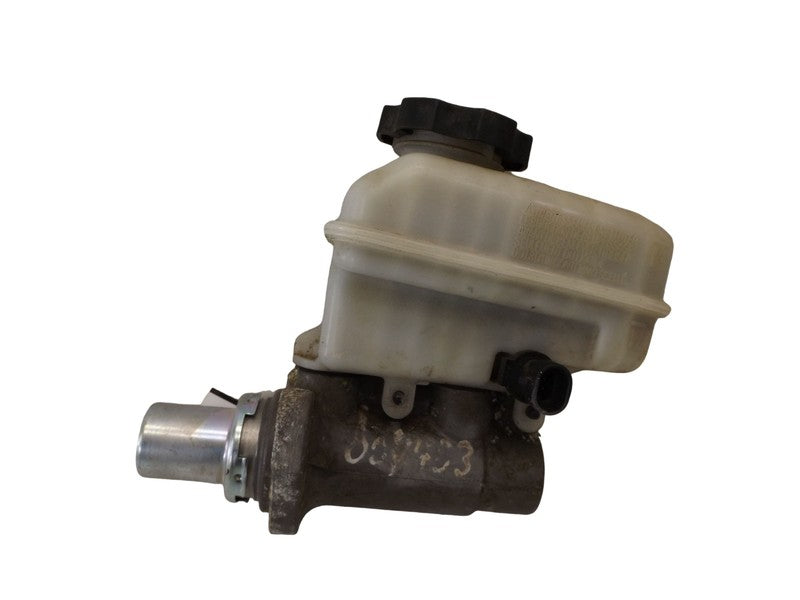 22796285 2009-2011 Chevrolet Impala Brake Master Cylinder 3.5L Used 22796285 OEM