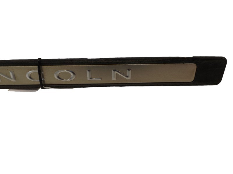 3W135413244BDW 2003-2011 Lincoln Town Car Passenger RR Door Sill Plate Used 3W1Z5413228BAB OEM