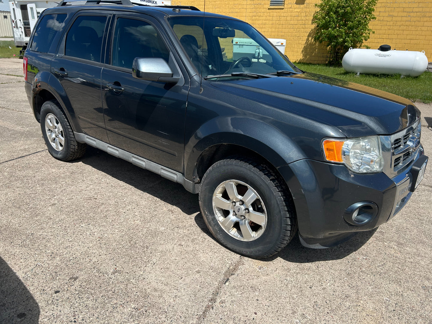 8L8Z13405A 2008-2012 Ford Escape Driver RL Tail Light Assembly Used 8L8Z13405A OEM