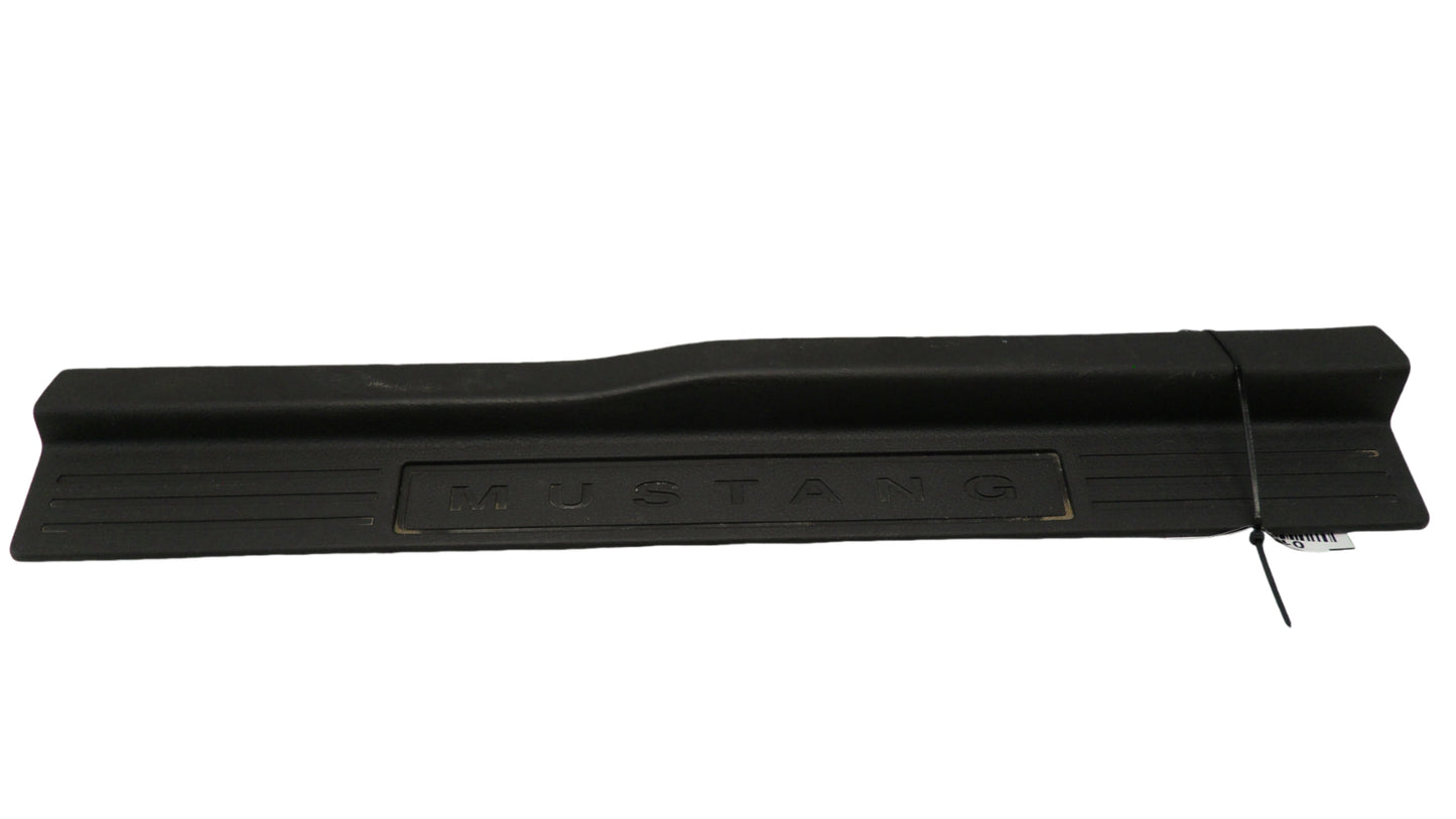 4R336313201BMW 2005-2009 Ford Mustang Driver FL Door Sill Plate Used 4R336313201BMW OEM