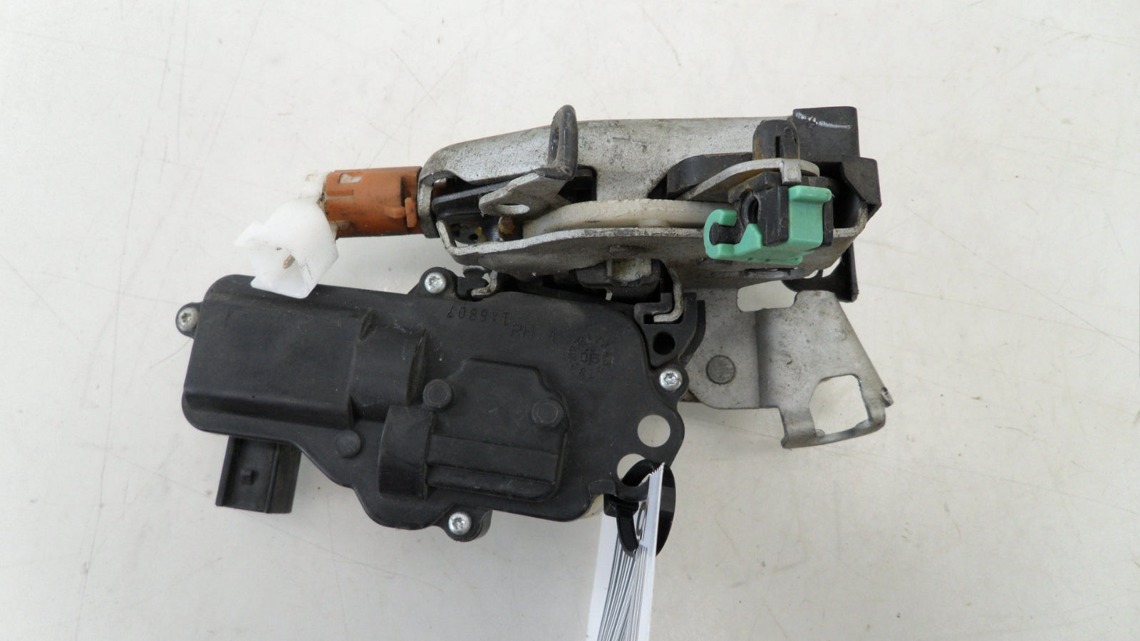 6C3Z2521812A 2005-2008 Ford F-150 Passenger FR Door Latch Assembly Used 6C3Z2521812A OEM