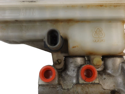 20990924 2010-2017 GMC Terrain Brake Master Cylinder 2.4L Used 20990924 OEM