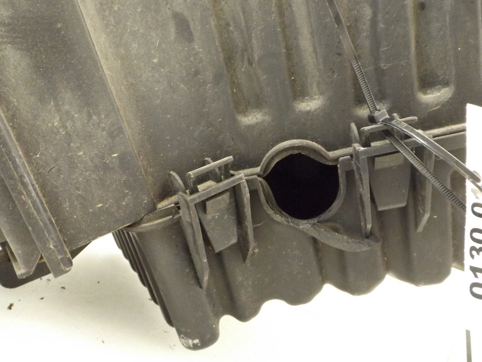 25888388 2006-2009 Chevrolet Impala Air Filter Housing Assembly 3.5L Used 25888388 OEM