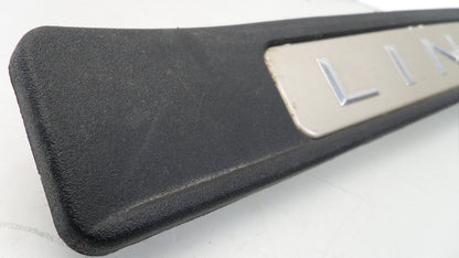 3W135413244ACW 2003-2011 Lincoln Town Car Passenger FR Door Sill Plate Used 3W1Z5413208AAB OEM