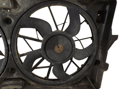 15895879 2007-2013 Chevrolet Silverado 1500 Engine Cooling Fan Shroud Used 15895879 OEM