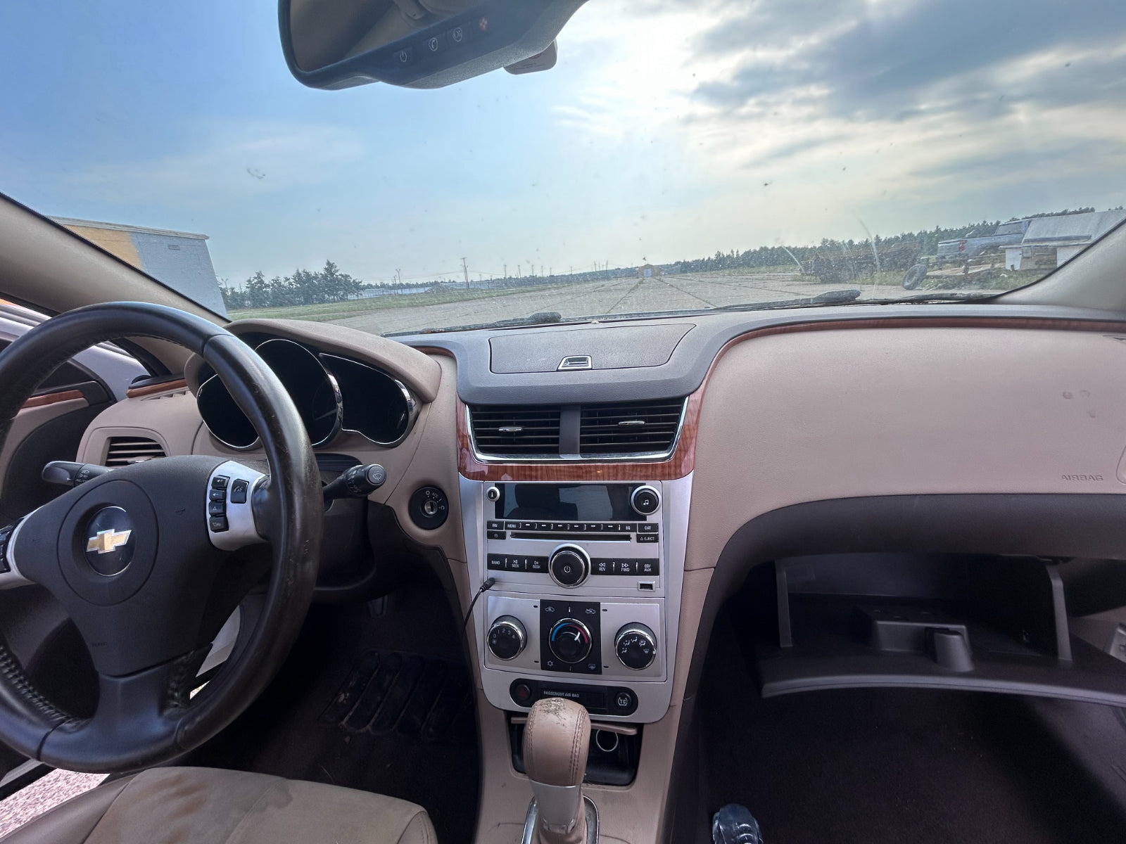 22797470 2008-2012 Chevrolet Malibu Dash Panel Trim Defroster Panel Used 22797470 OEM