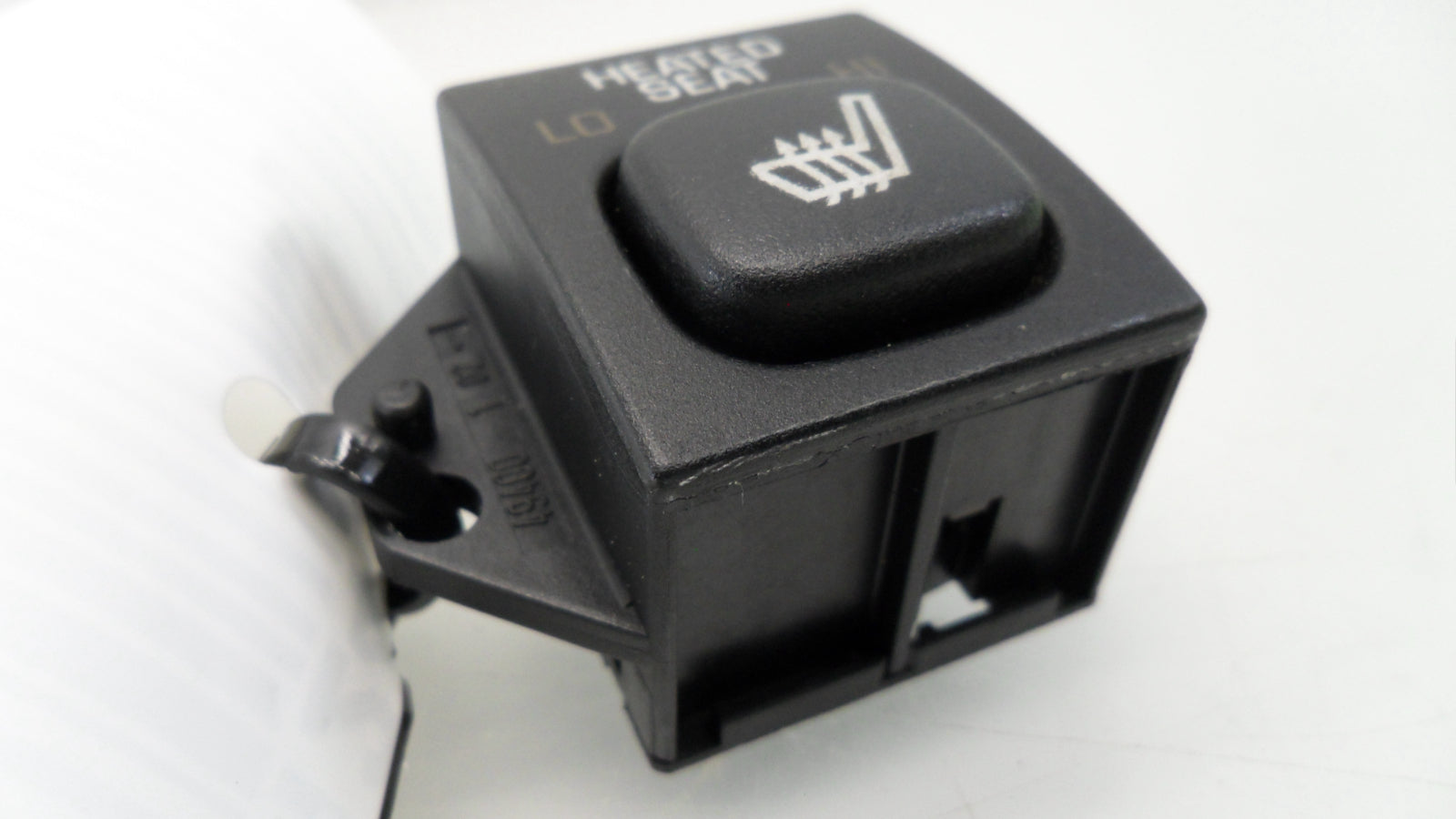 25623723 1997-2005 Buick Park Avenue Passenger Front Seat Heater Switch OEM 25623723 