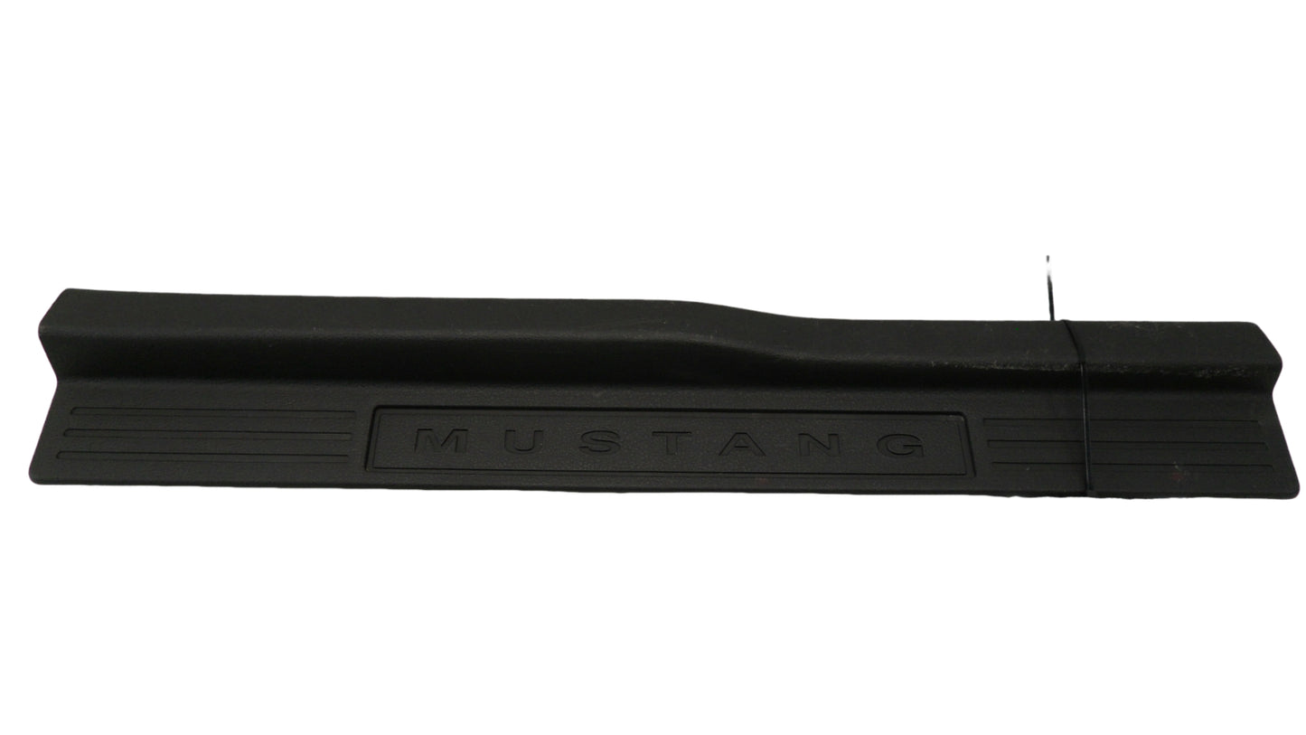 4R336313200EMW 2005-2009 Ford Mustang FR Door Trim Scuff Plate Used 4R336313200EMW OEM