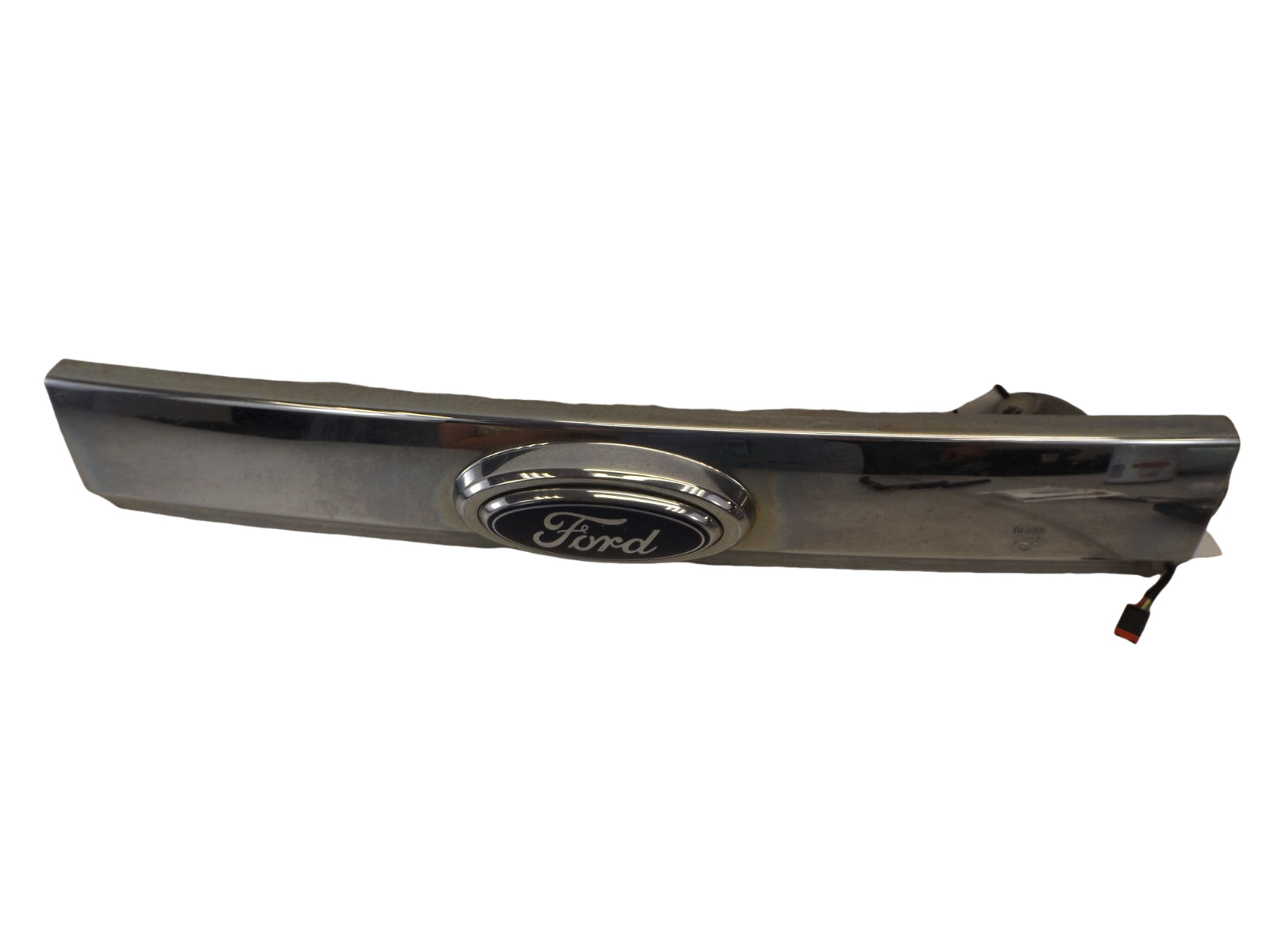 AL8Z7841018BPTM 2008-2012 Ford Escape Liftgate Reveal Molding Used AL8Z7841018BPTM OEM