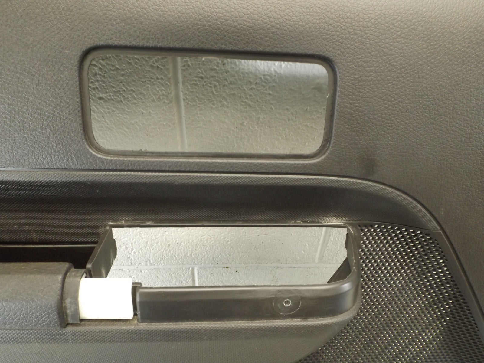 7T4Z7823943AB 2007-2010 Ford Edge Driver FL Door Interior Trim Panel Used 7T4Z7823943AB OEM