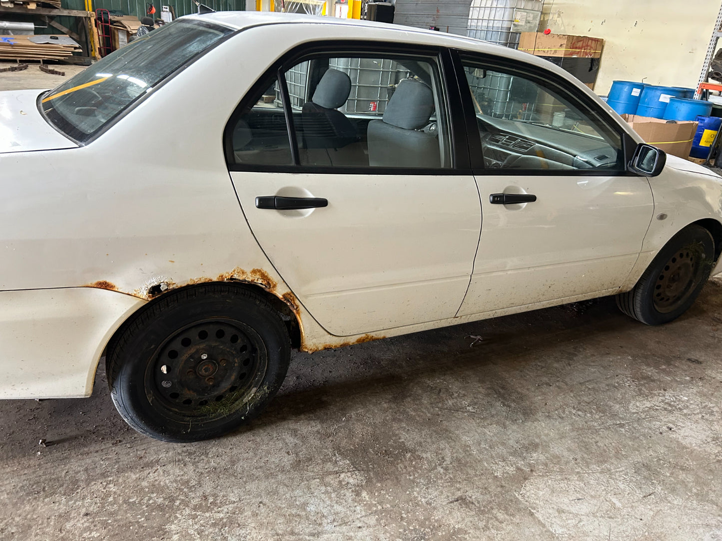 MR506452 2002-2007 Mitsubishi Lancer Instrument Cluster Bezel Used MR506452 OEM