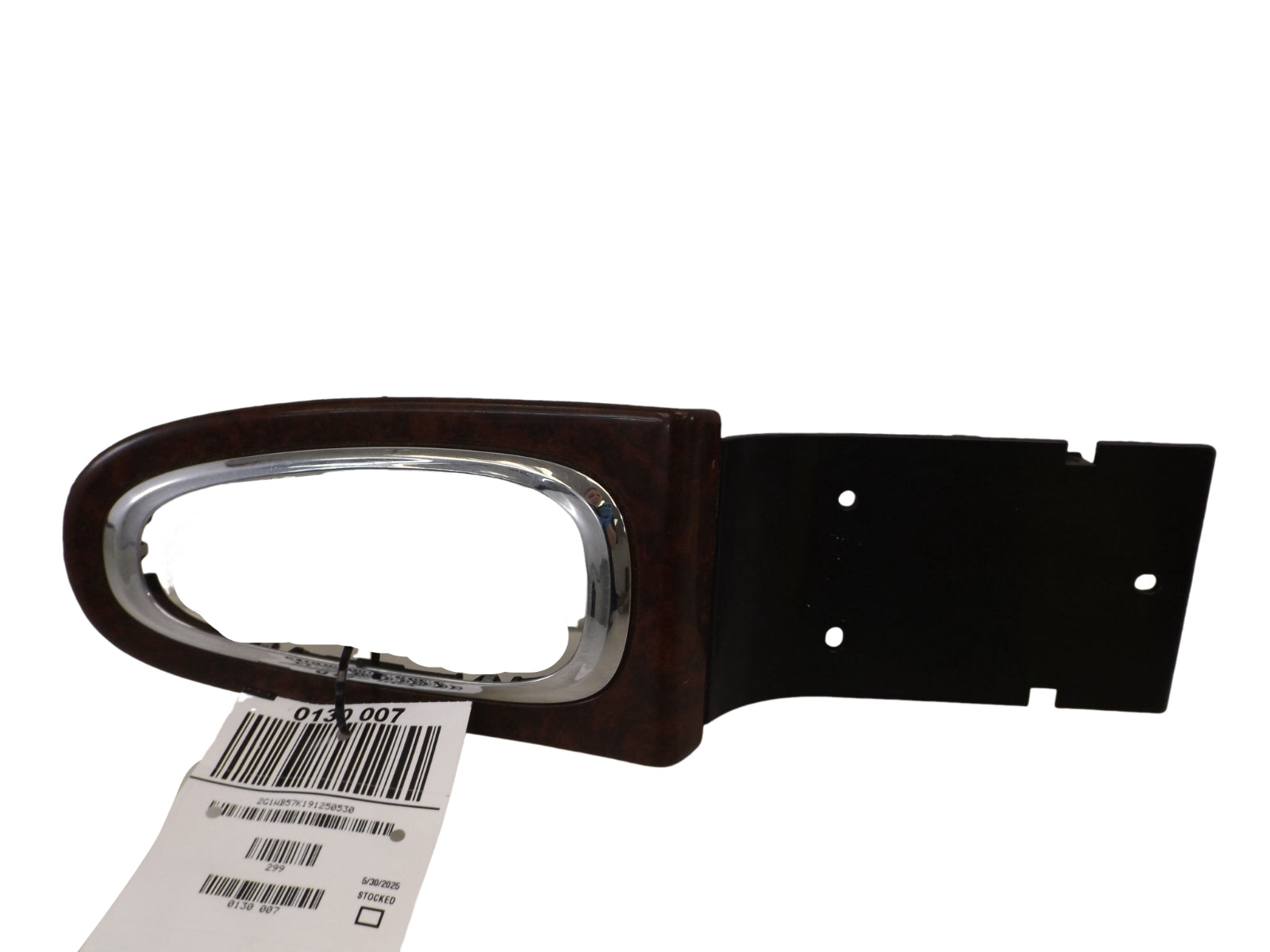 25819339 2006-2016 Chevrolet Impala Automatic Transmission Shift Cover Plate 25819339 OEM