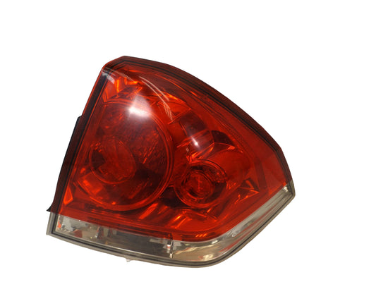 25971598 06-16 Chevrolet Impala Tail RR Light Assembly (Has Scratches) Used 25971598 OEM