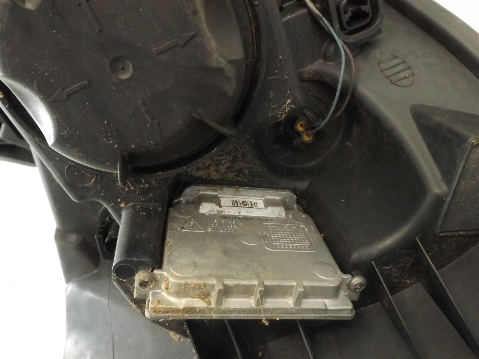 22777930 2008-2012 Buick Enclave Driver FL HID Headlight Used 22777930 OEM