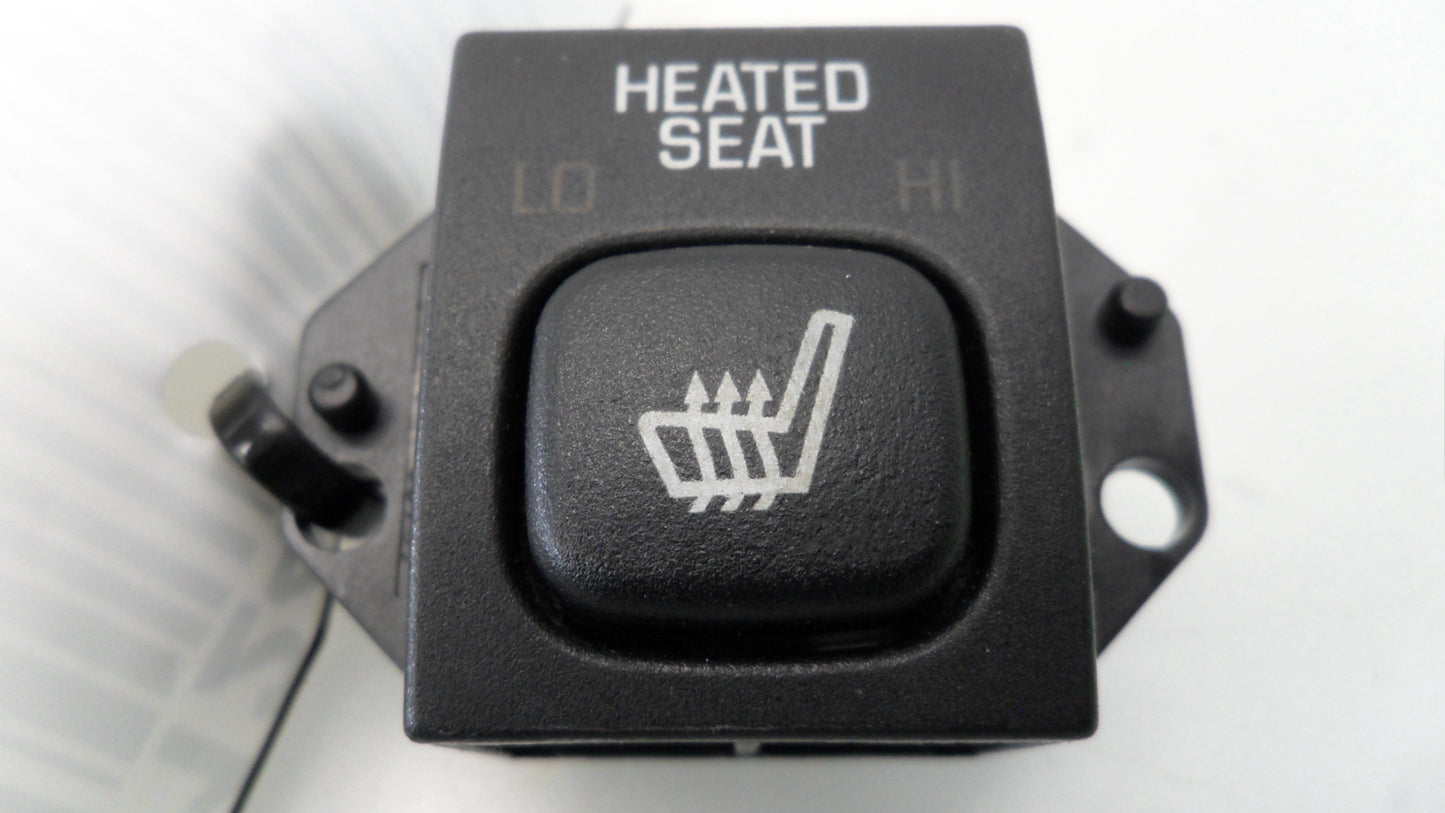 25623723 1997-2005 Buick Park Avenue Passenger Front Seat Heater Switch OEM 25623723 