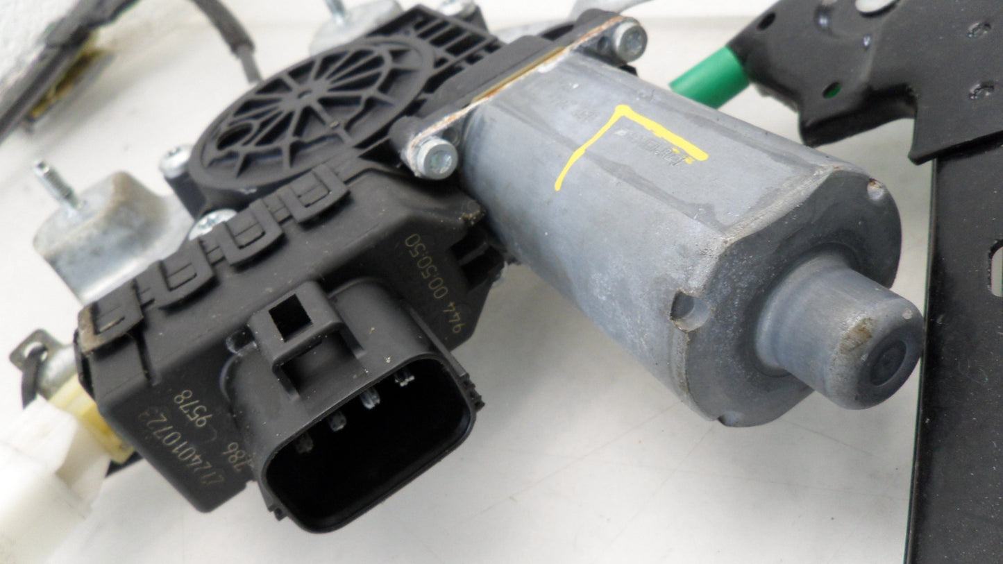 997264103 2005-2009 Ford Mustang FL Window Motor and Regulator Assembly Used 997264103