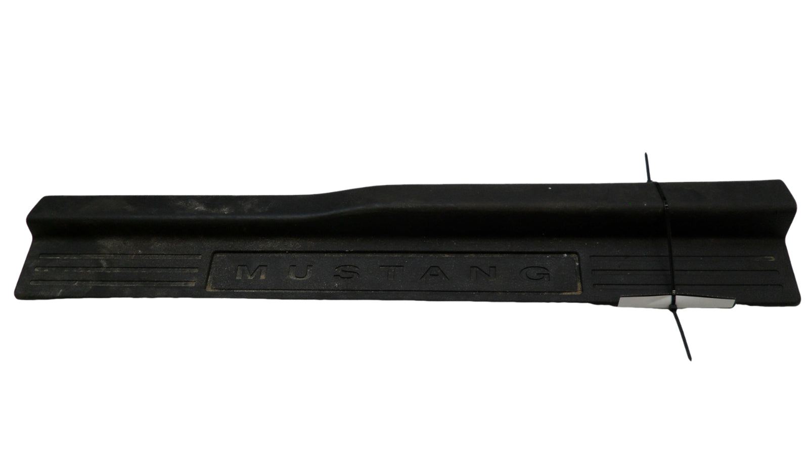 4R336313201BMW 2005-2009 Ford Mustang Driver FL Door Sill Plate Used 4R336313201BMW OEM