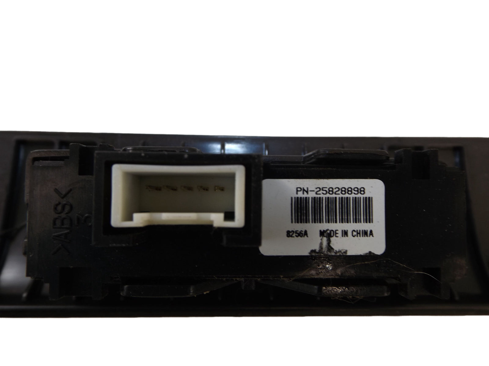20914084 2006-2011 Chevrolet Impala Radio Climate Control Panel Bezel Used 20914084 OEM