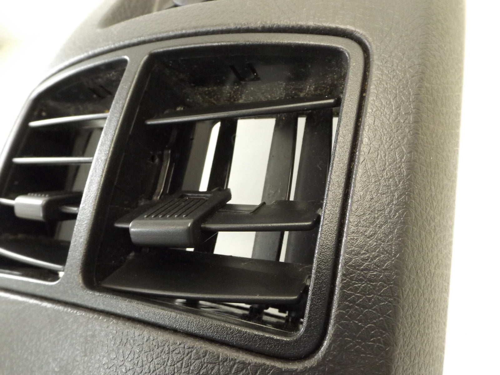 9T4Z78045E24AB 2007-2010 Ford Edge Console Trim Panel Used 9T4Z78045E24AB OEM