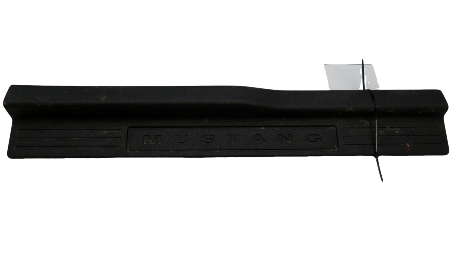 4R336313200EMW 2005-2009 Ford Mustang FR Door Trim Scuff Plate Used 4R336313200EMW OEM