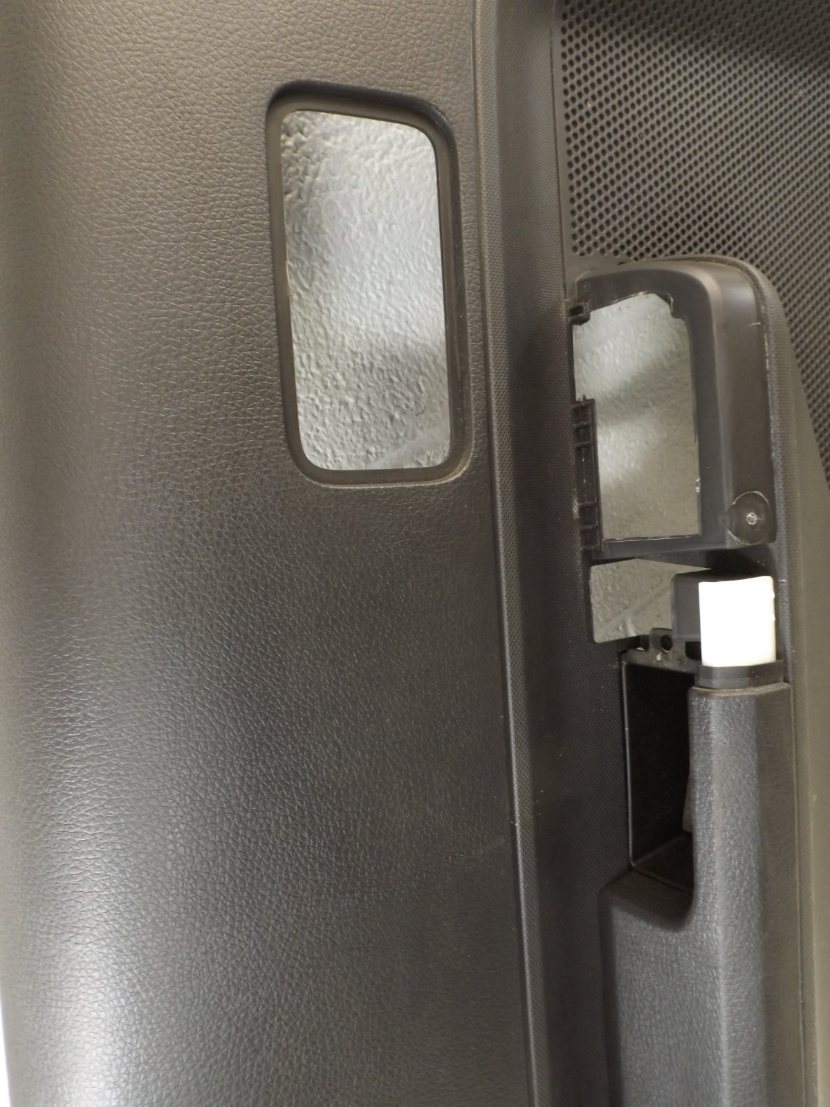 7T4Z7827406AD 2007-2010 Ford Edge Passenger RR Door Interior Trim Panel Used 7T4Z7827406AD OEM