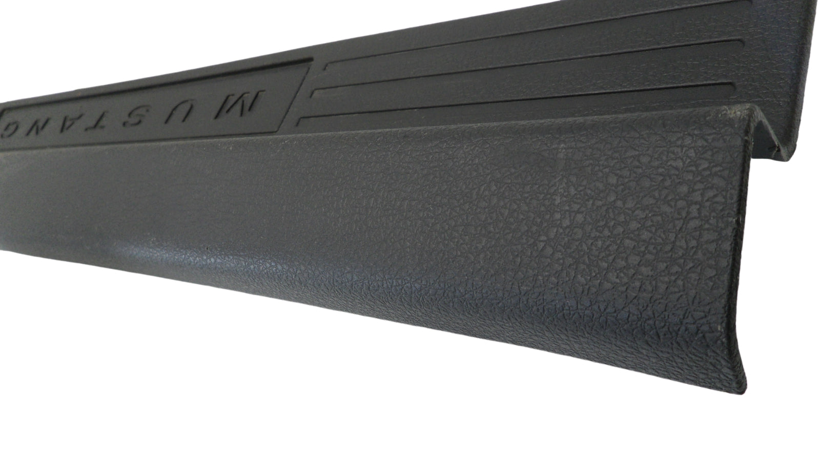 4R336313200EMW 2005-2009 Ford Mustang FR Door Trim Scuff Plate Used 4R336313200EMW OEM
