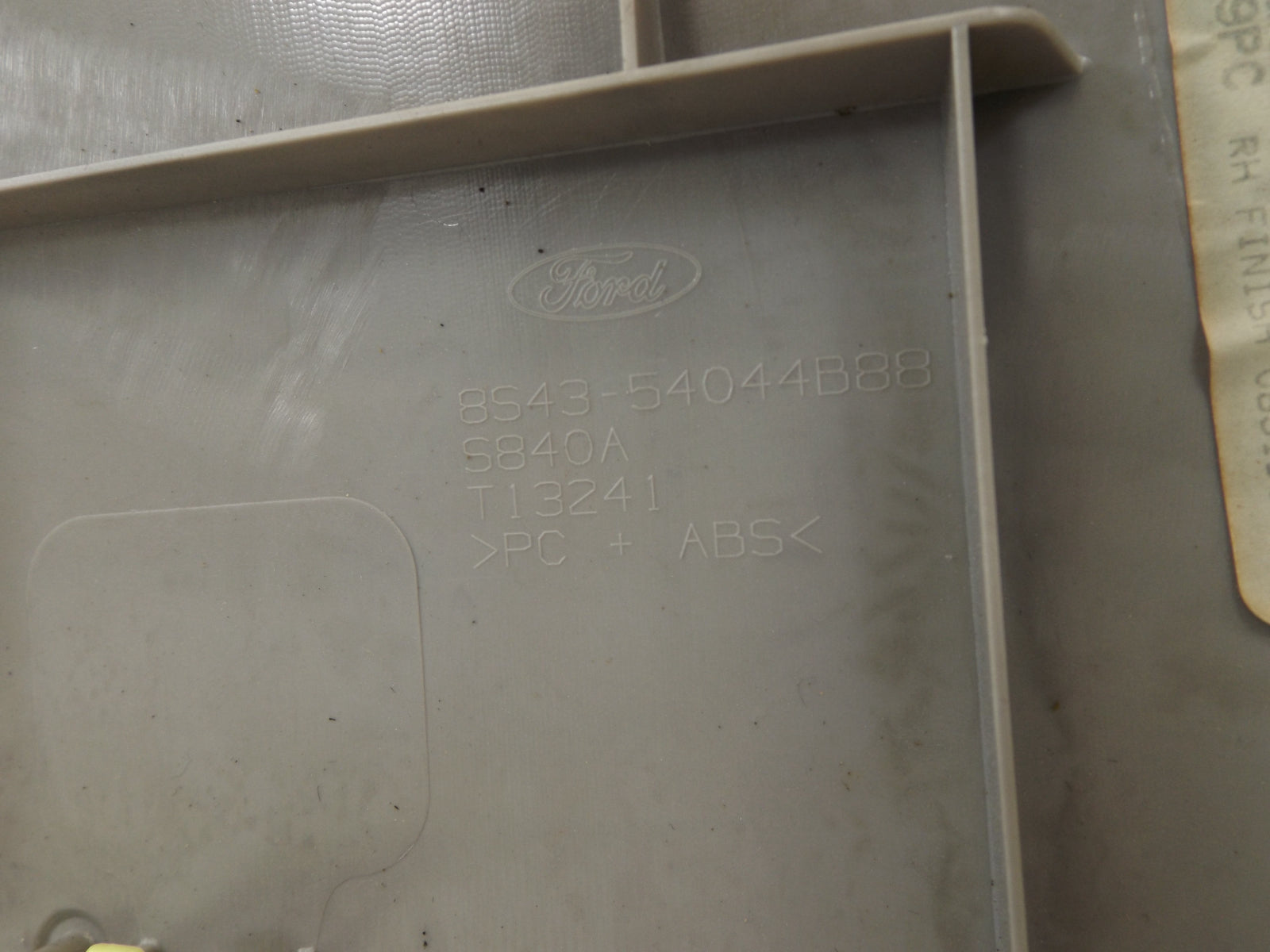 8S4Z5404338CB 2008-2010 Ford Focus Instrument Panel Molding Used 8S4Z5404338CB OEM