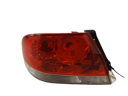 MN161946 2004-2007 Mitsubishi Lancer Passenger FR Tail Light Used MN161946 OEM