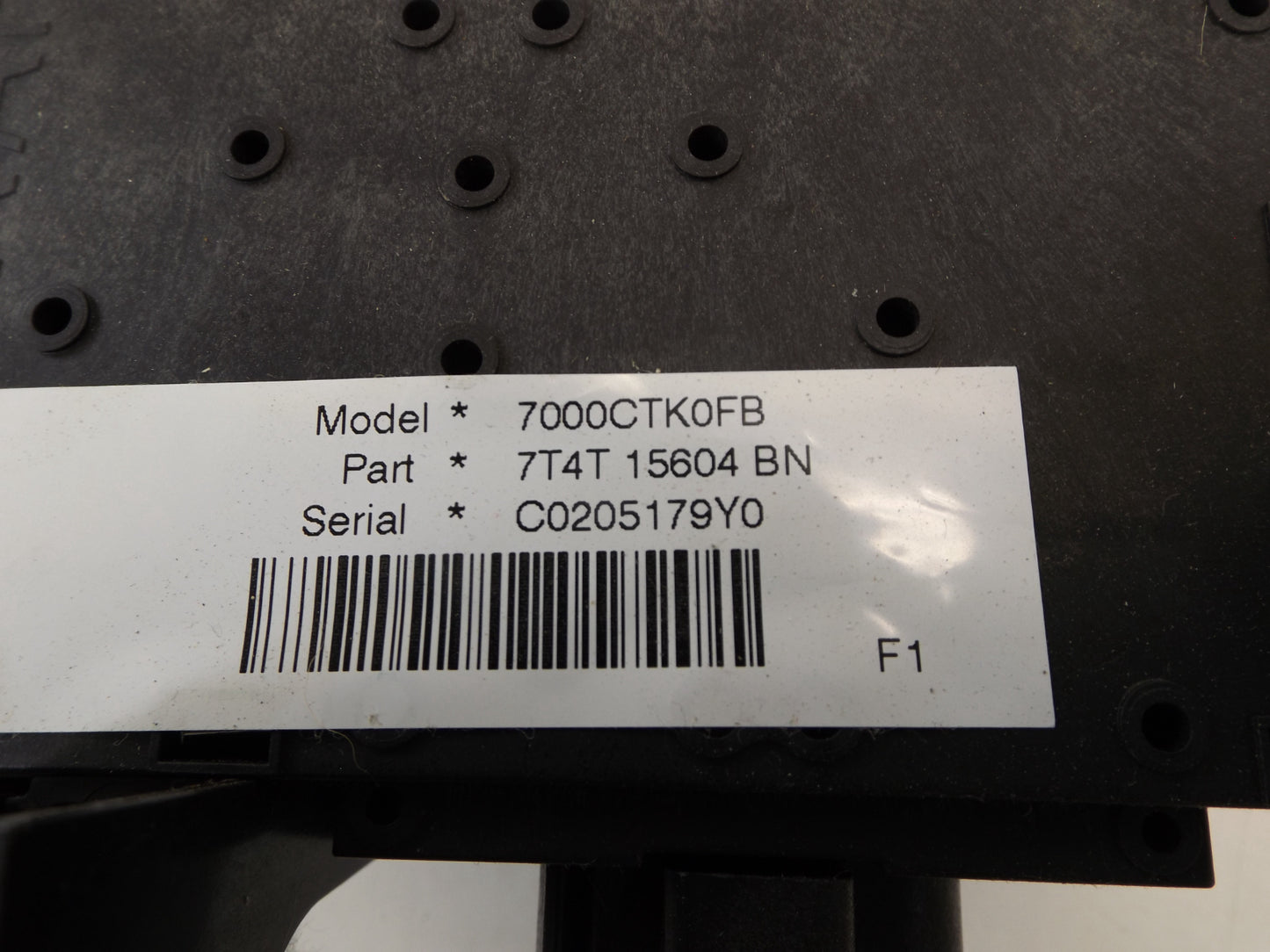 7T4T15604BN 2009 Ford Edge Fuse Box Used 7T4T15604BN OEM
