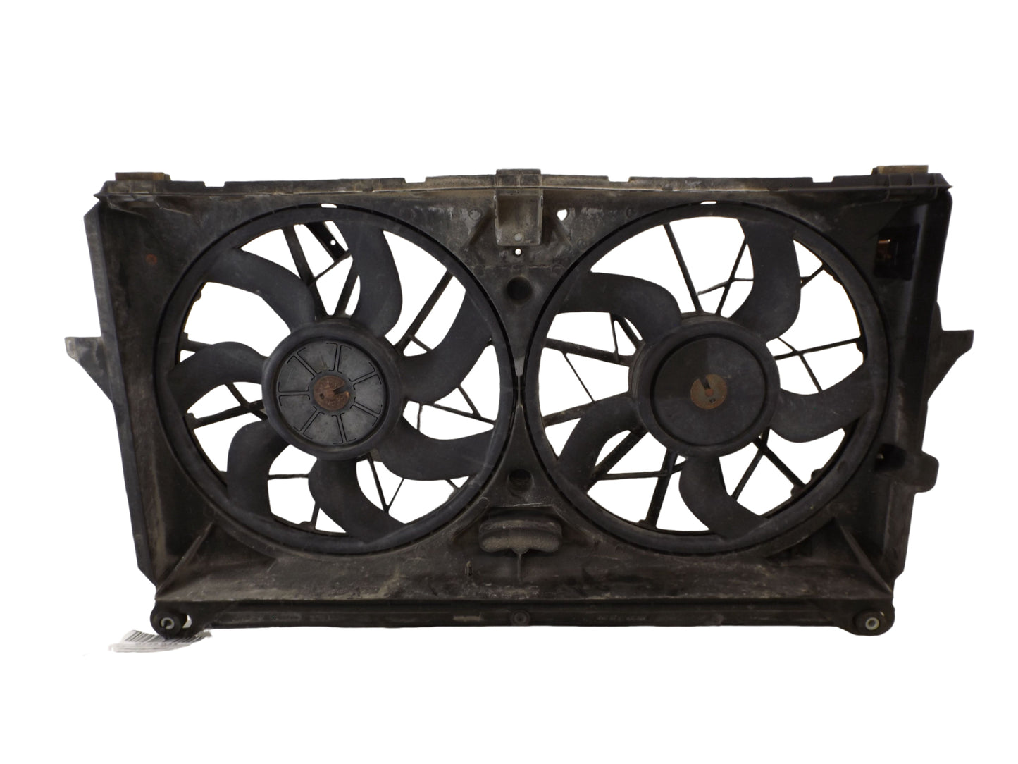 15895879 2007-2013 Chevrolet Silverado 1500 Engine Cooling Fan Shroud Used 15895879 OEM