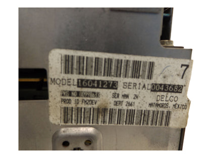 00997528 1987-1988 Oldsmobile Delta 88 Radio AM Only Manual Tune Used 00997528 OEM