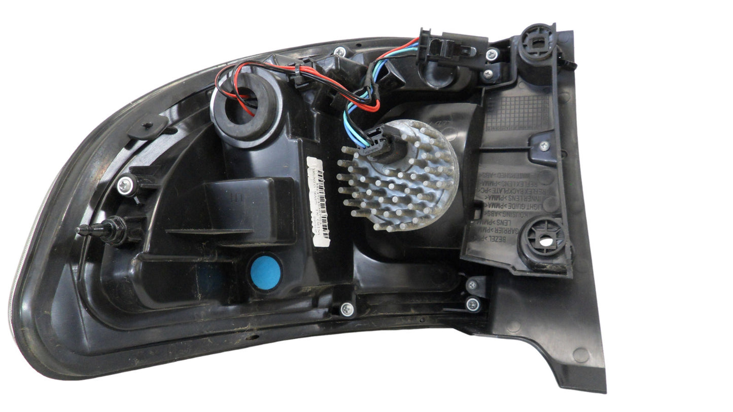 19433883 2013-2016 GMC Acadia Passenger RL Tail Light Assembly Used 19433883 OEM