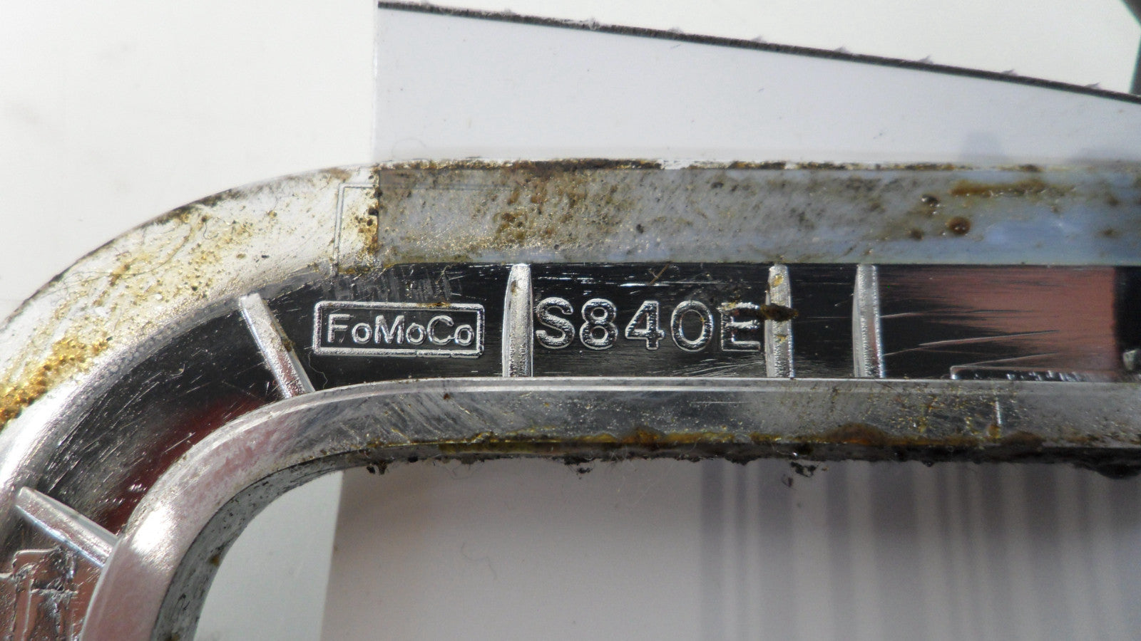 8L8478061A16 2008-2012 Ford Escape Automatic Transmission Shift Plate Used 8L8478061A16 OEM