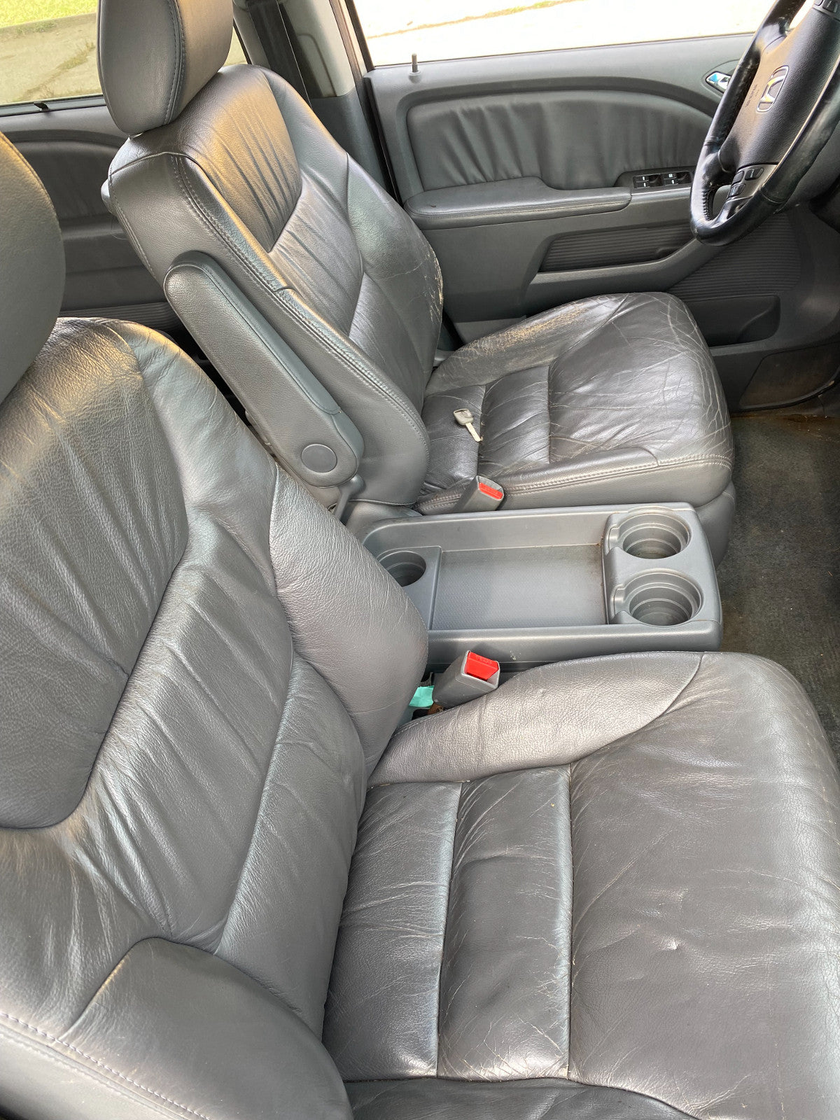 299 2005-2010 Honda Odyssey Driver FL Interior Door Handle OEM Used 299 OEM