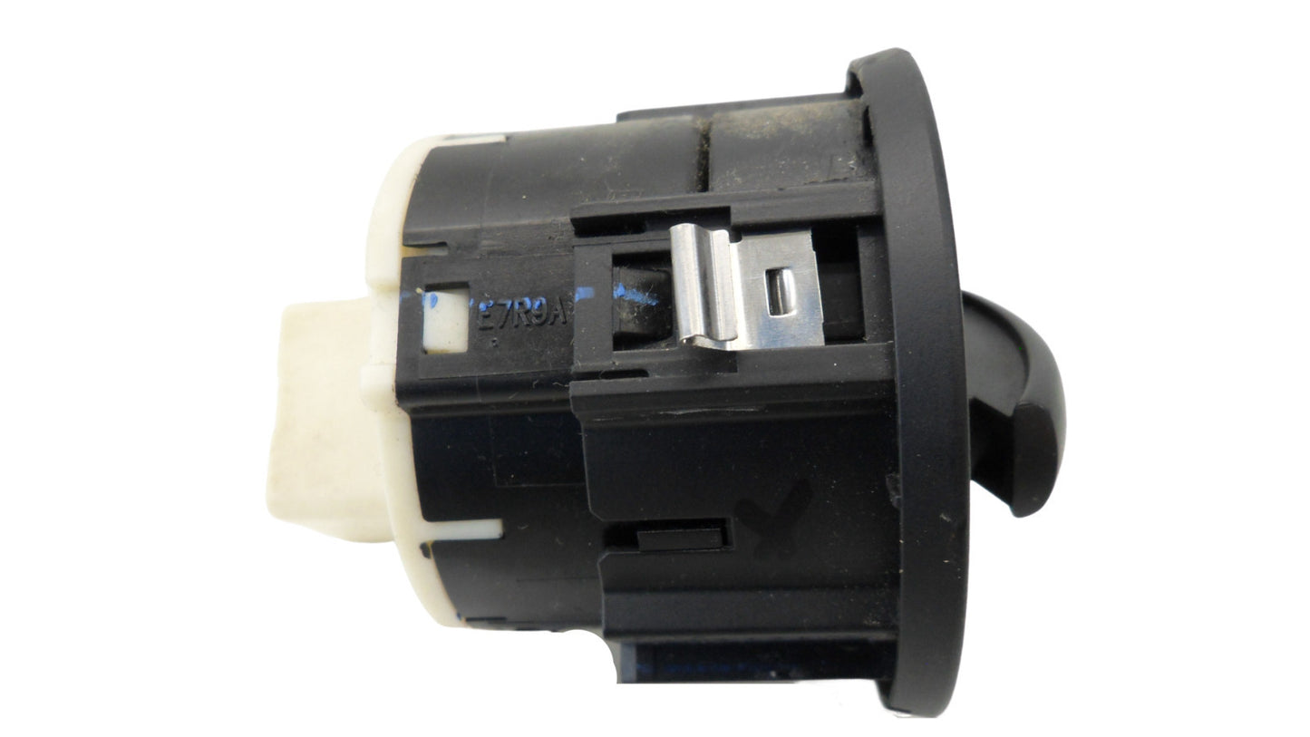 8L8T090708CFW 2008-2012 Ford Escape Headlight Switch Used 8L8T090708CFW OEM