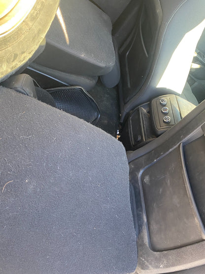 20935402 2009-2012 Chevrolet Traverse Lower Center Console Used 20935402 OEM