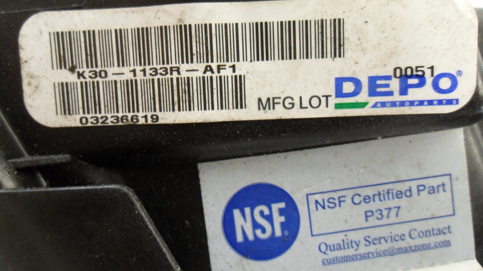 8L8Z13008A 2009-2012 Ford Escape Passenger FR Headlight Used 8L8Z13008A OEM