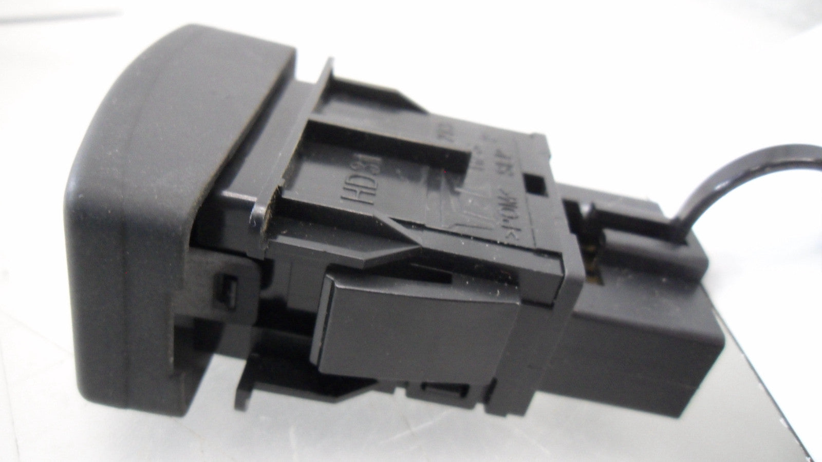 M22273HZSSEP2 2004-2006 Acura TL Traction Control Switch Used M22273HZSSEP2 OEM