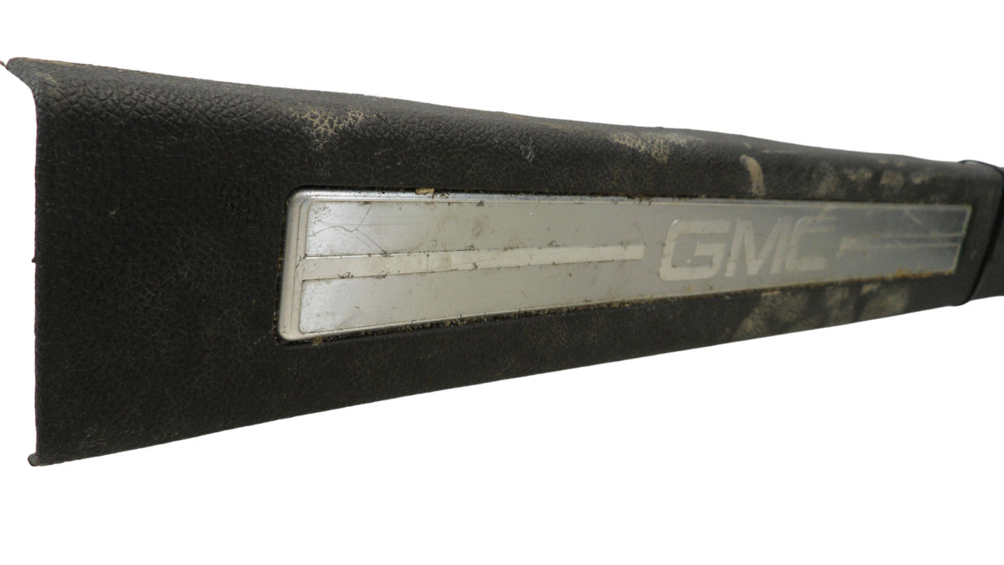 22784919 2013-2016 GMC Acadia Passenger FR Sill Scuff Plate Used 22784919 OEM