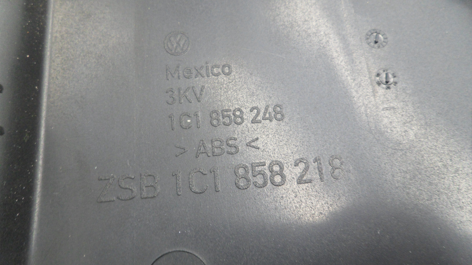 1C1858218 1998-2001 Volkswagen Beetle FR Instrument Panel Side Cover Used 1C1858218 OEM