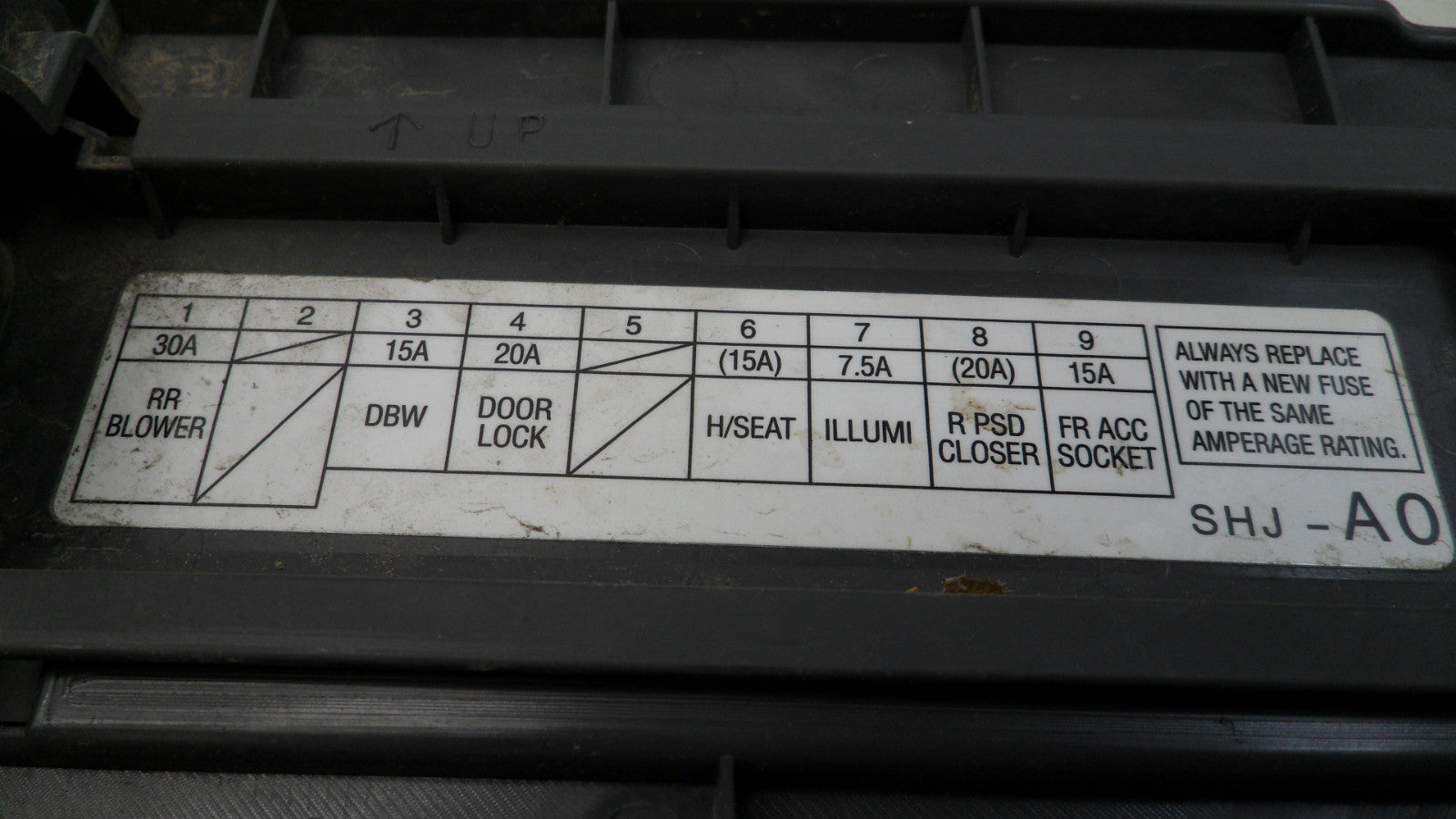 83113SHJA01ZC 2005-2007 Honda Odyssey Passenger FR Kick Panel Trim Used 83163SHJA01ZC OEM